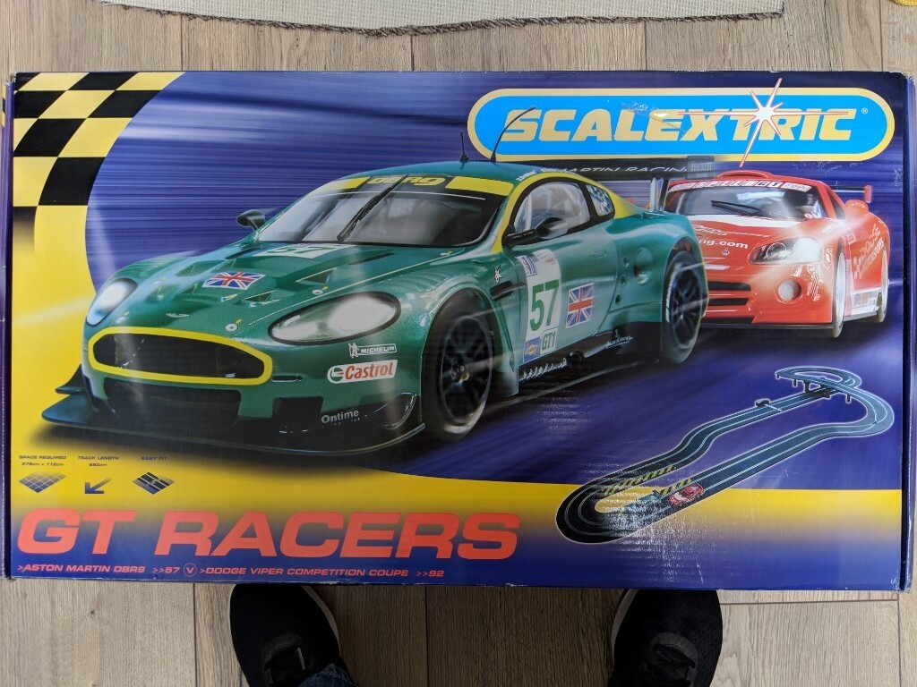 scalextric gt racers